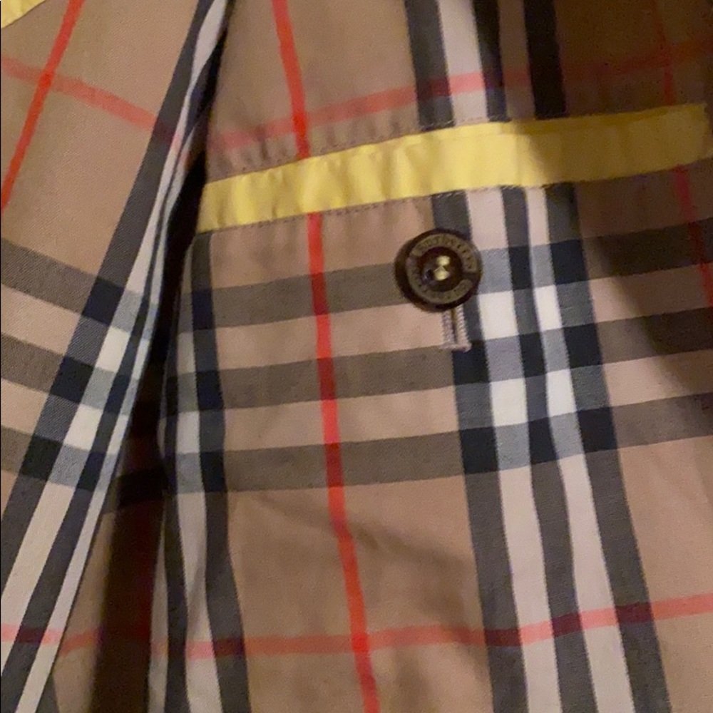 Authentic Burberry trench coat! - Picture 5 of 7